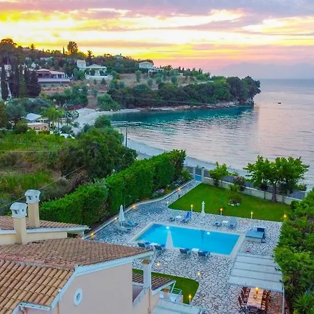 Villa Avlaki Beachfront *