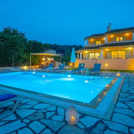 Villa Avlaki Beachfront