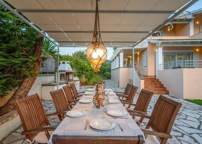 Avlaki Beachfront فيلة