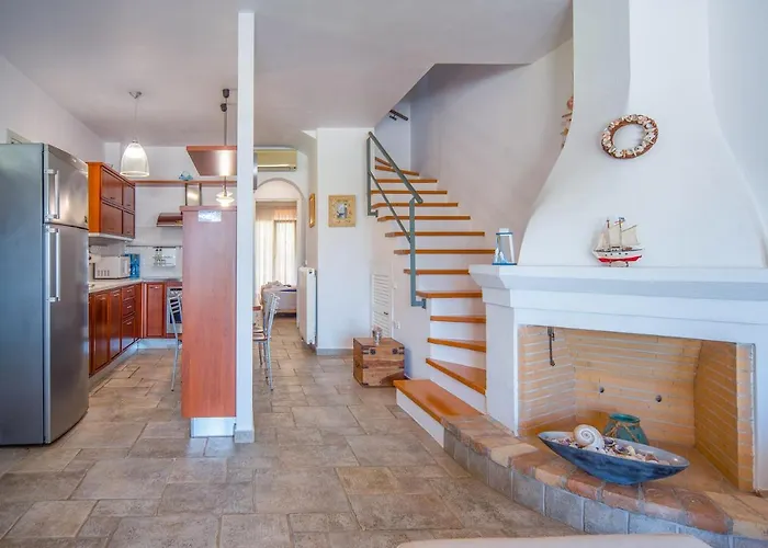 Avlaki Beachfront فيلة