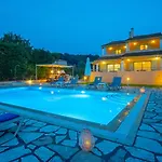 Villa Avlaki Beachfront
