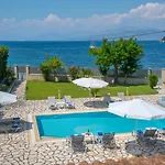 Avlaki Beachfront Villa *