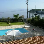 Avlaki Beachfront Villa Kassiopi